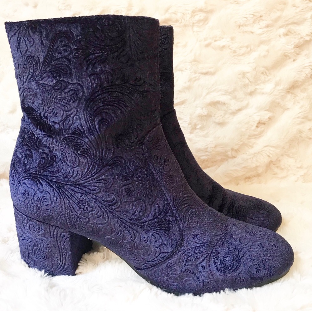 Sold Unisa Purple Crushed Velvet Ankle Boots 8.5 - Picture 4 of 15